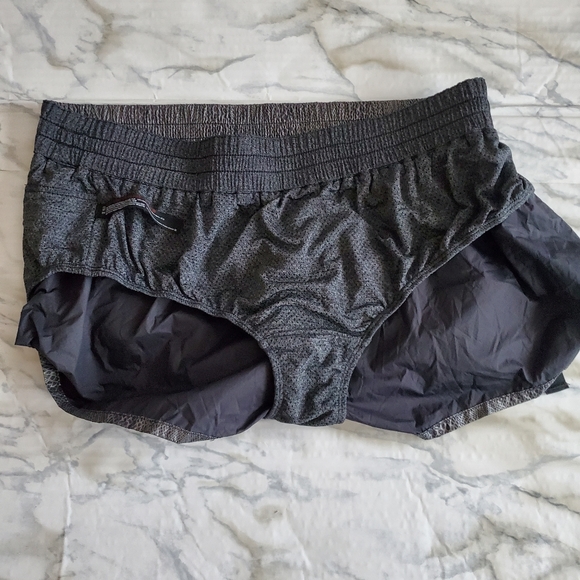 FP Movement Snake Print Metallic Shorts XL - Picture 6 of 8